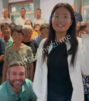 国新办表扬95后女村长